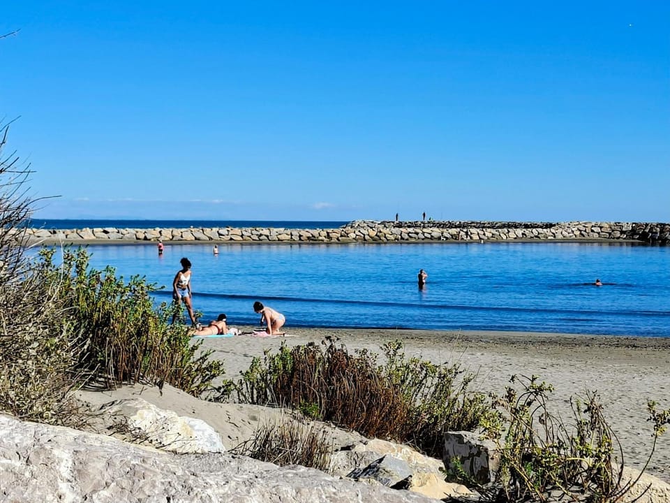 Day, People, Natural landscape, Beach, Sea view