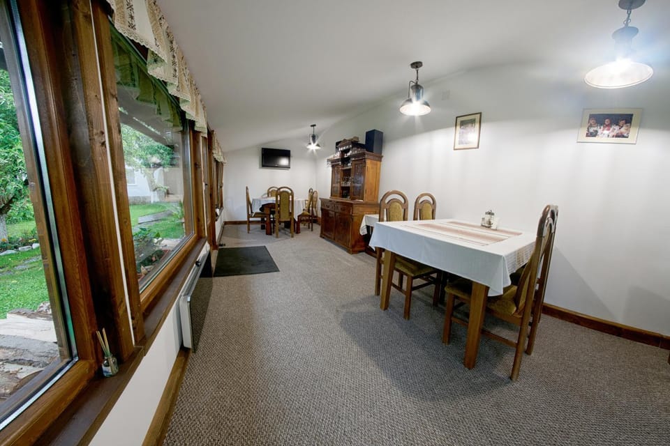Pensiunea Casa Bianca - Bucovina Bed and Breakfast in Romania