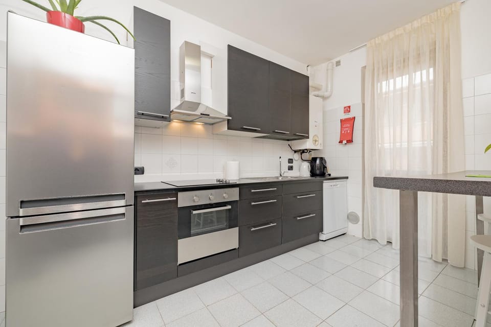Kitchen or kitchenette, kitchen