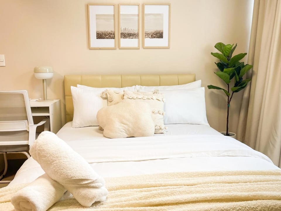 1BR Condo, BGC Uptown Mall, Grand Hyatt #ournw20j House in Makati