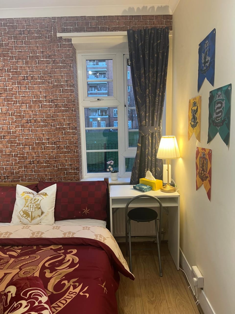 Cosy Harry Potter Flat in Camden Town, Central London Apartment in London Borough of Camden