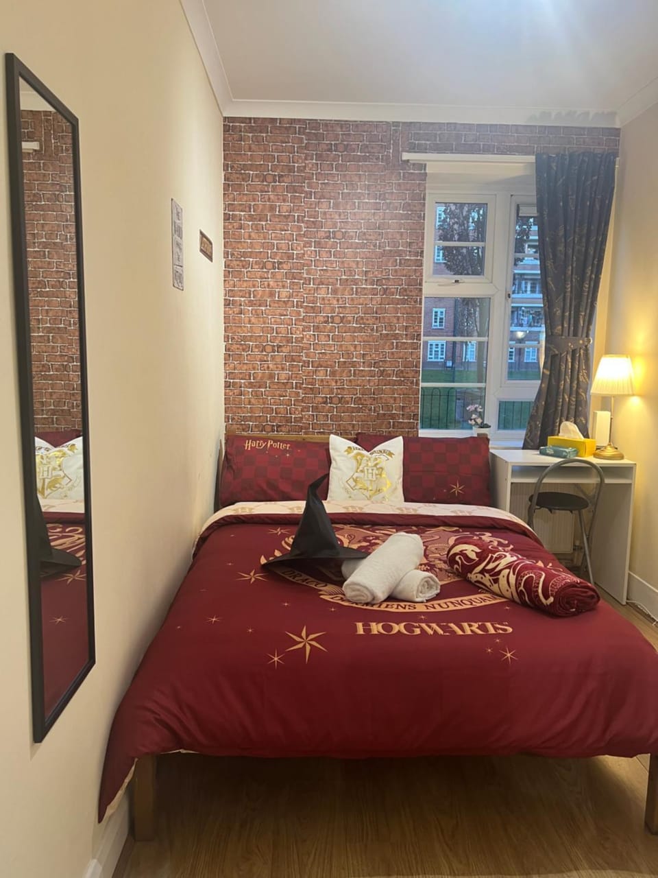 Cosy Harry Potter Flat in Camden Town, Central London Apartment in London Borough of Camden