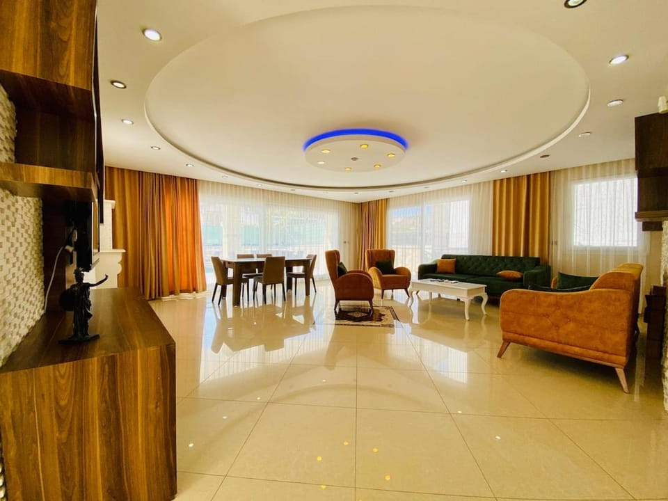 Luxury Villa Roma with Private Pool House in Kusadasi
