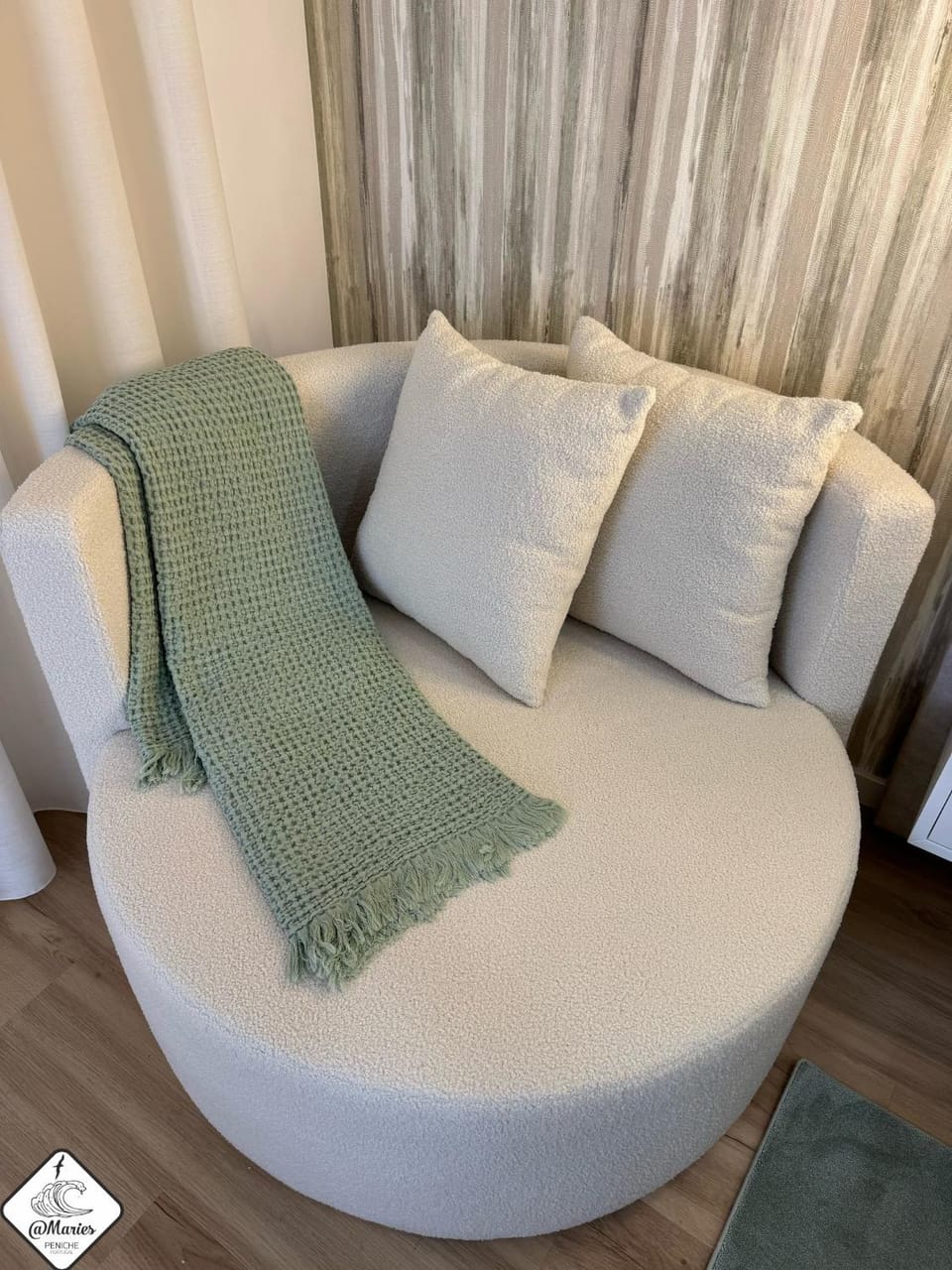 Seating area, Bedroom