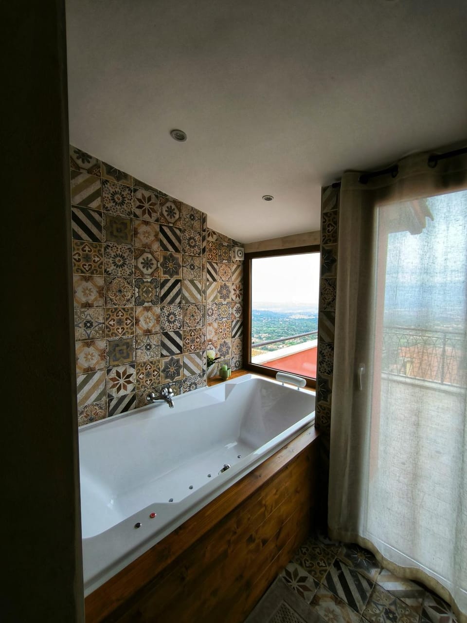 Hot Tub, Hot Tub, City view