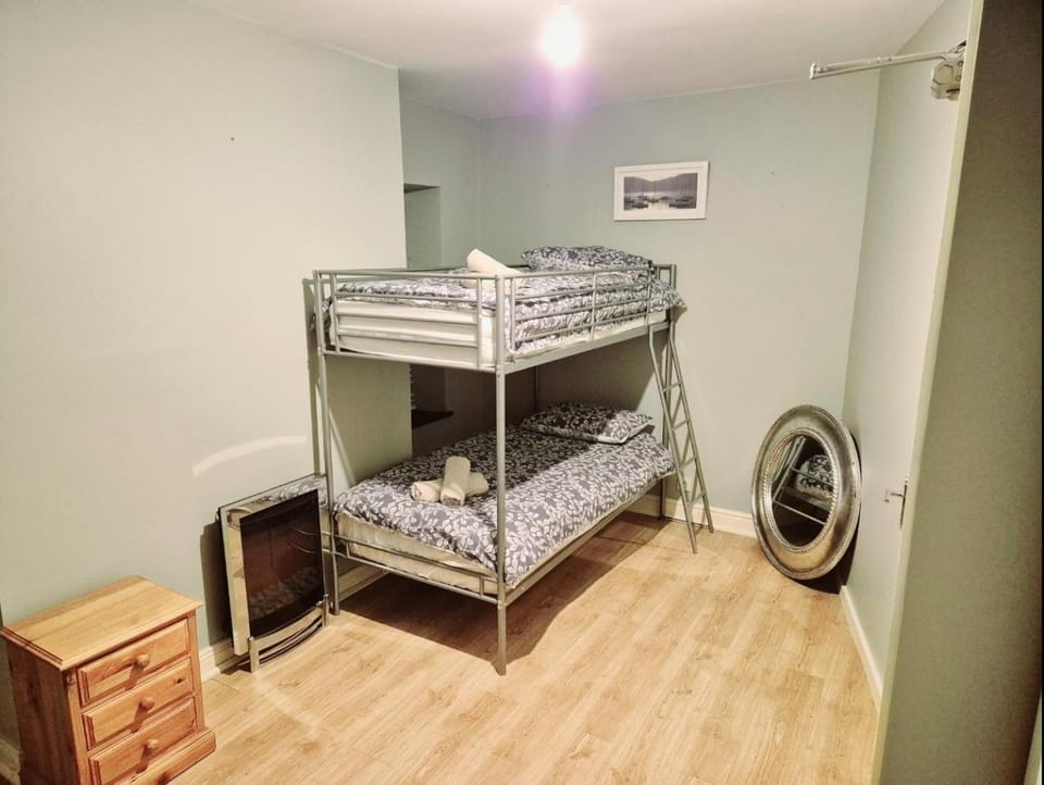 bunk bed