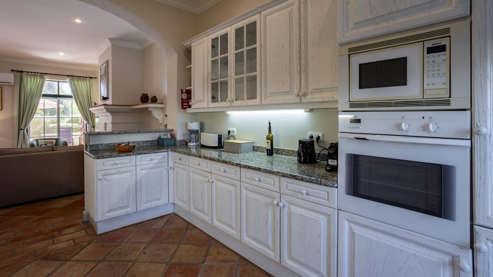 3Br Apt-Quinta do Lago-Private Terrace Apartment in Faro District
