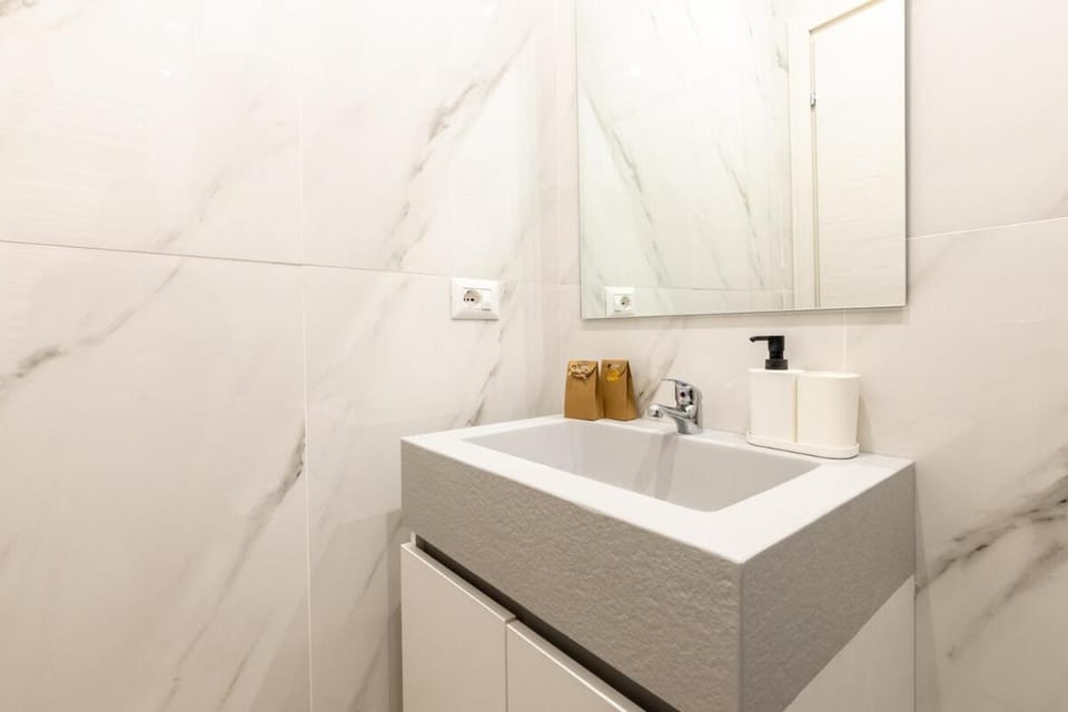 Bathroom, Kitchen or kitchenette