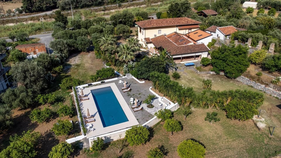 Property building, Swimming pool