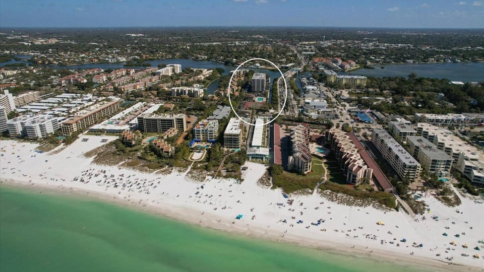 Property building, Bird's eye view