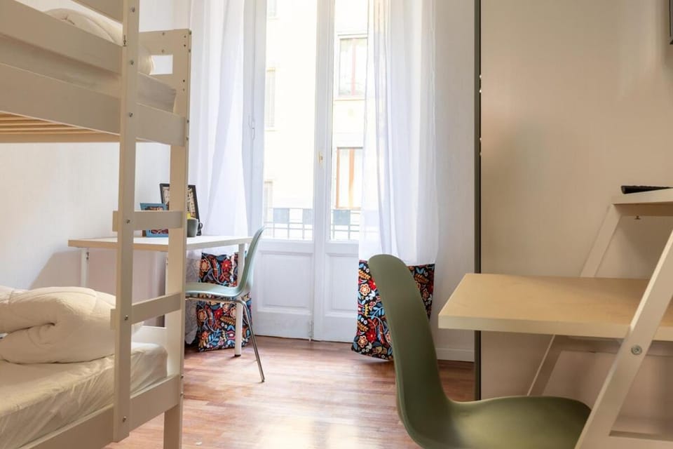 Bed, Photo of the whole room, Bedroom, bunk bed