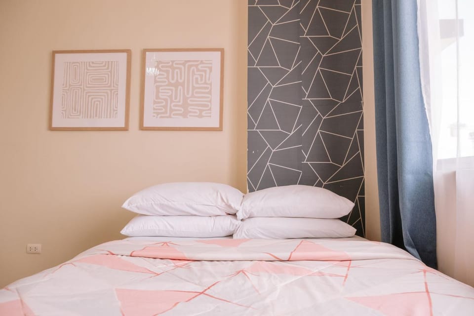 Bed, Decorative detail, Bedroom