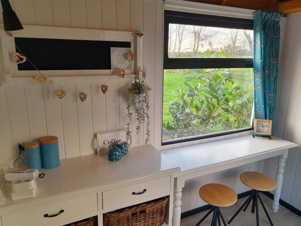 Property building, View (from property/room), Dining area