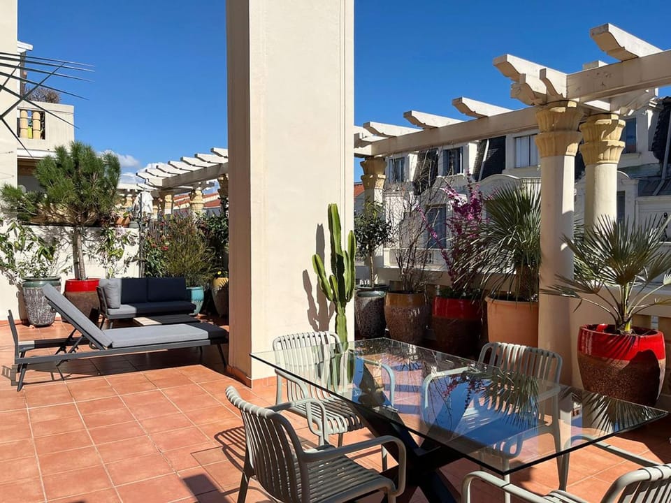 Palais Clemenceau Apartment in Nice