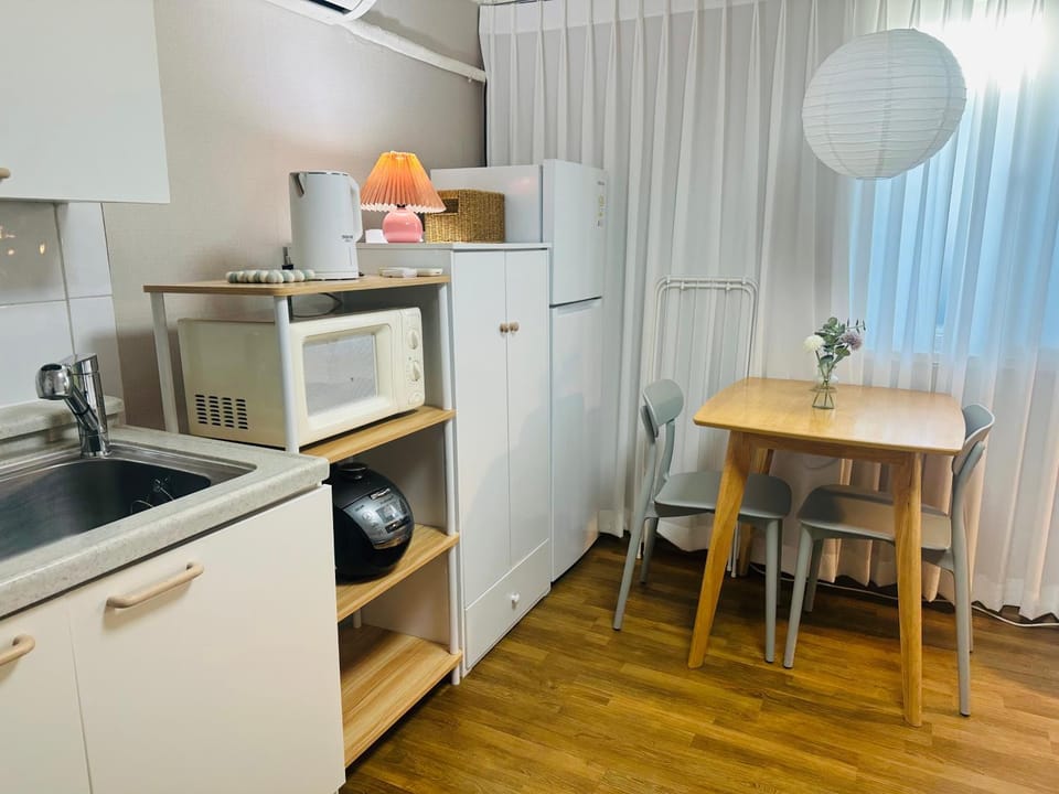 Stay Cozy Corner Gangnam, Suseo, Ilwon-dong, Samsung Hospital, a 7-minute walk from Daecheong Statio Apartment in Seoul