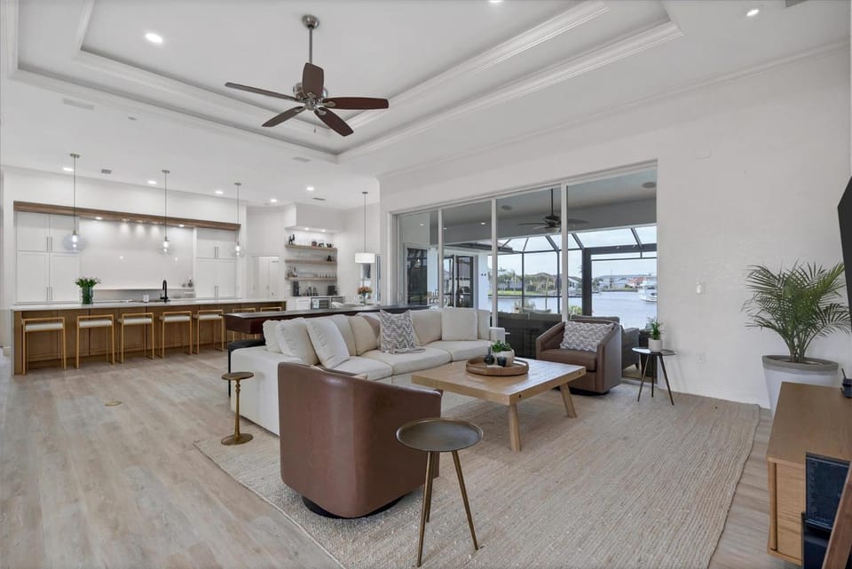 SAN3337 Canalfront Vacation Pool Home House in Punta Gorda