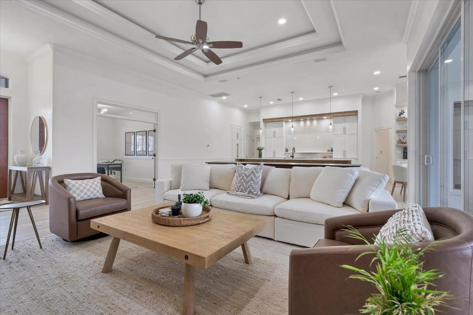 SAN3337 Canalfront Vacation Pool Home House in Punta Gorda