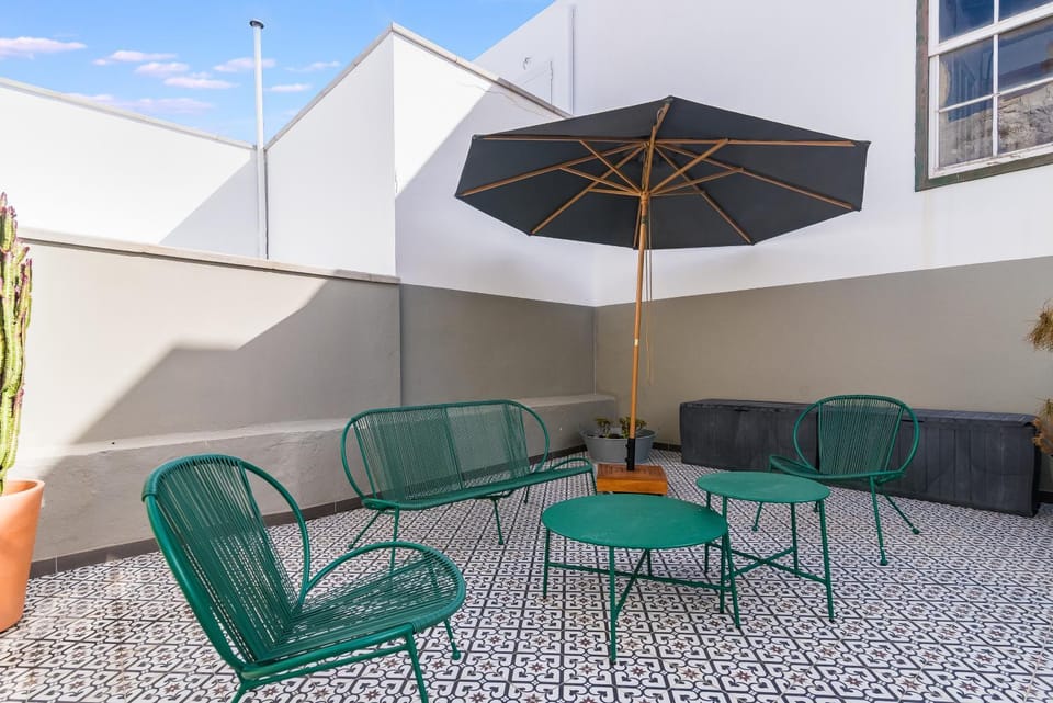 Home2Book 300 m2 House with Terrace, Vegueta House in Las Palmas de Gran Canaria