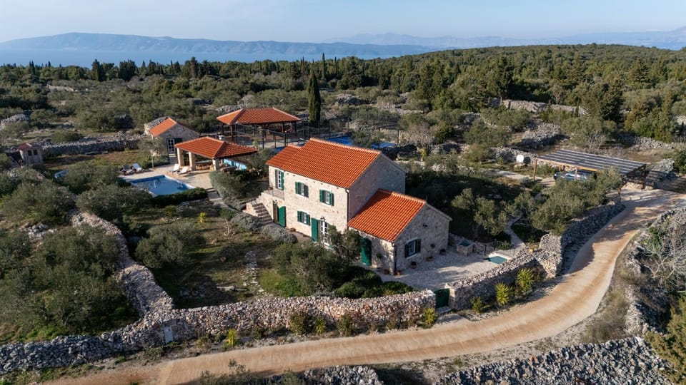 Day, Bird's eye view, Garden, Garden, Garden view, Garden view, Pool view, Pool view, Swimming pool, Swimming pool, Time of day
