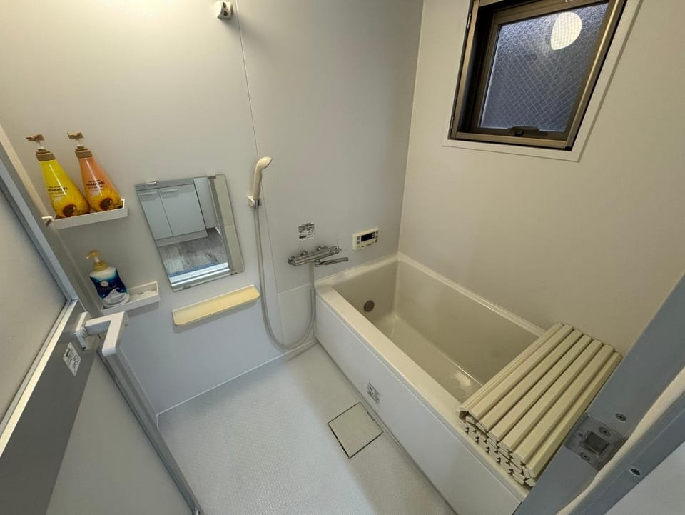 Bathroom, Bath