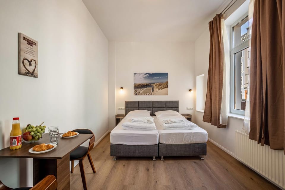 Living room, Bedroom