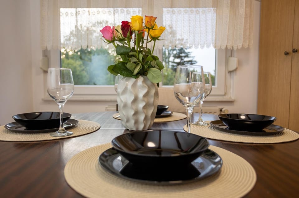 Food and drinks, Dining area, Food, Drinks