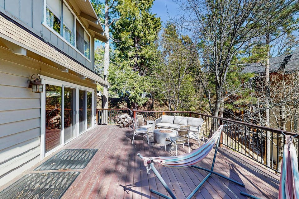 Arrowhead Aura House in Lake Arrowhead