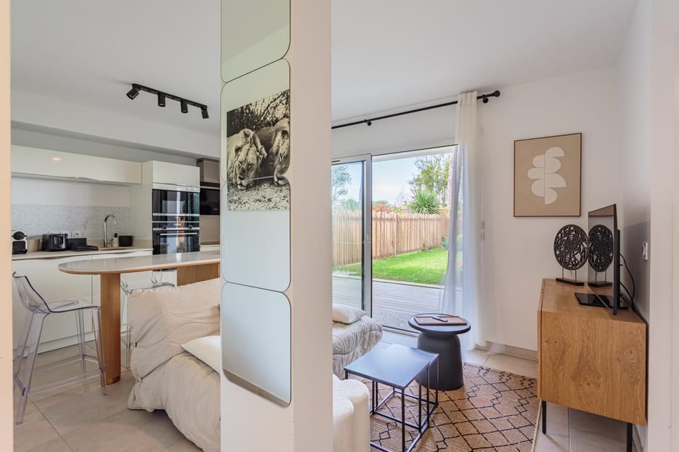 KARUKERA Bel appartement avec jardin au cœur de Chiberta Apartment in Anglet