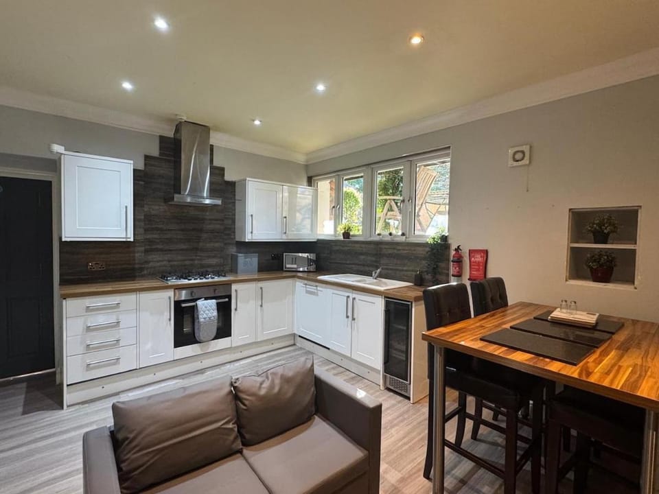 Kitchen or kitchenette, Living room, Dining area