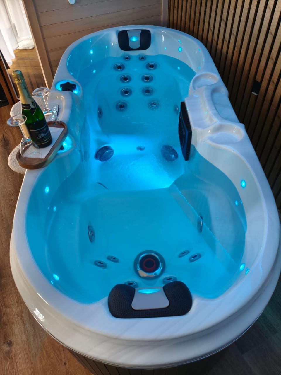 Hot Tub, Hot Tub, Spa and wellness centre/facilities