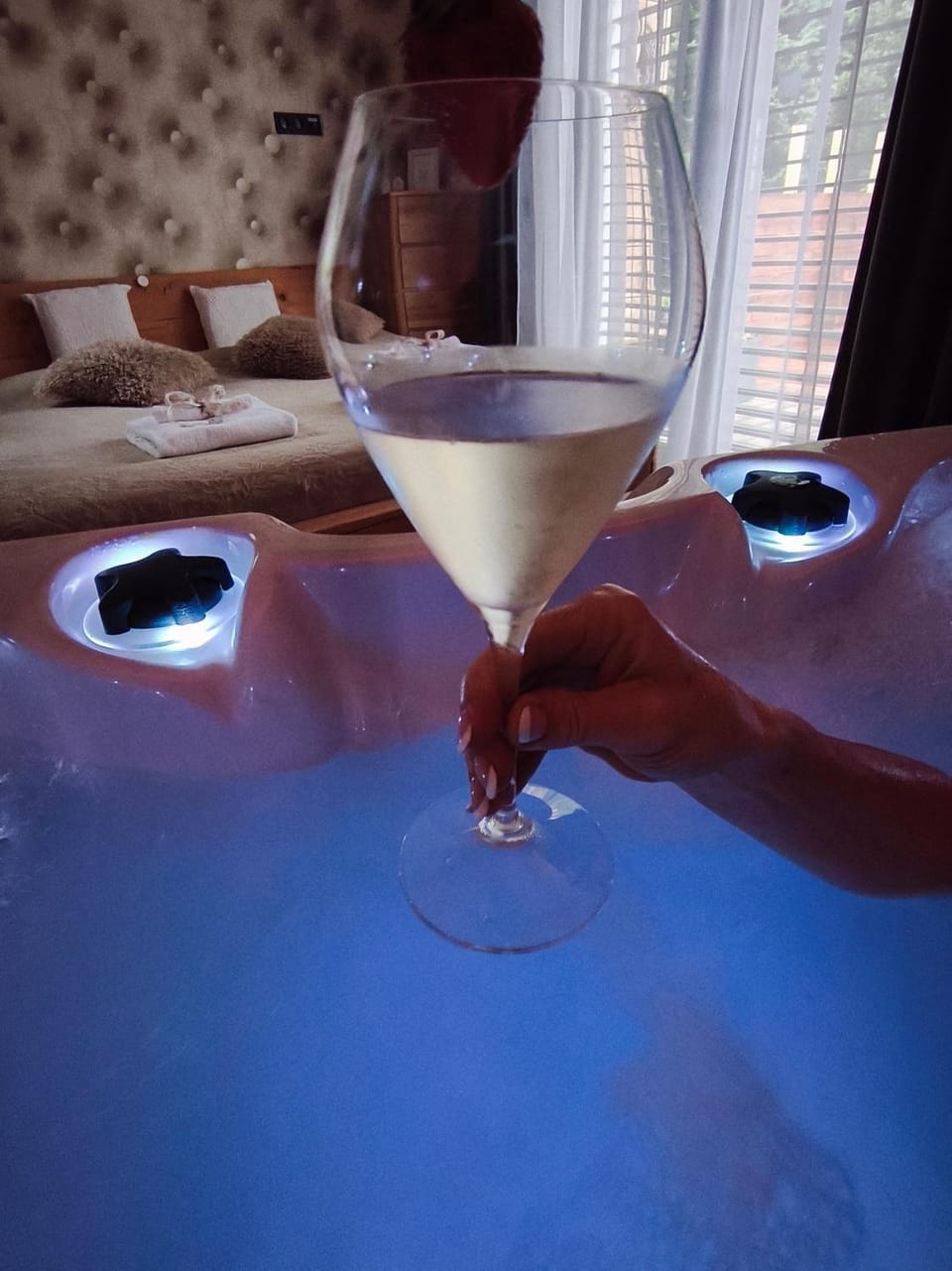 Hot Tub, Hot Tub