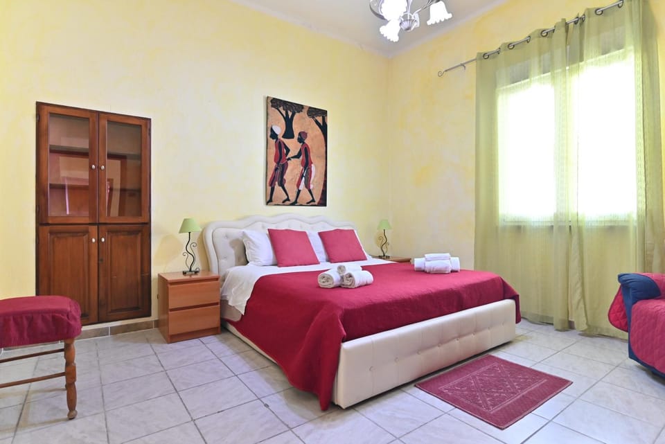 IzzHome Holiday Apartment in Pula