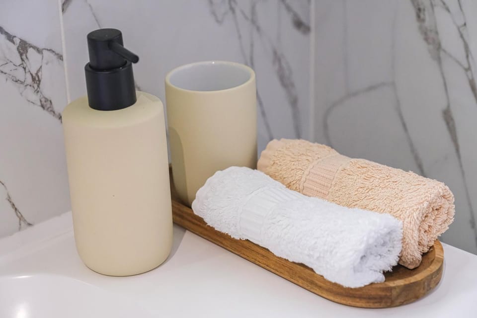 LA SECRET ROOM - suite de luxe avec jacuzzi Apartment in Provence