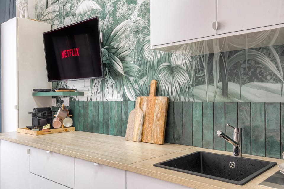 Kitchen or kitchenette, stove