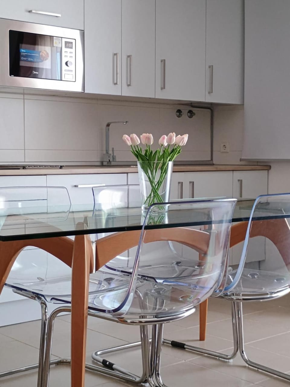 Property building, Kitchen or kitchenette, Living room