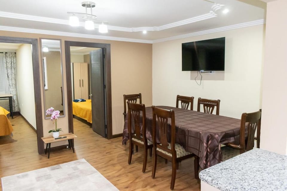 TV and multimedia, Dining area