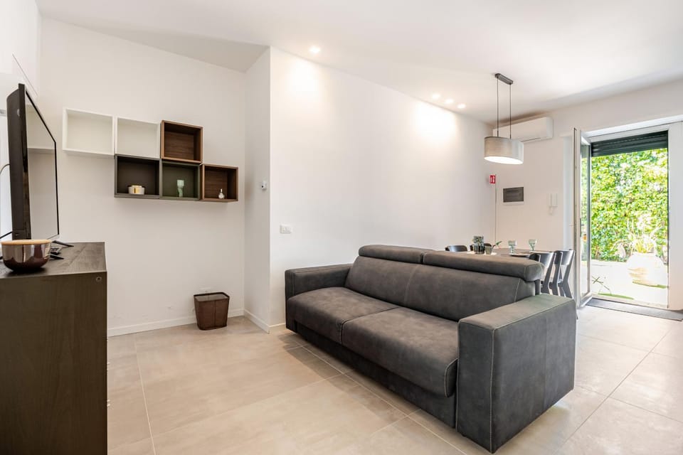 TV and multimedia, Dining area