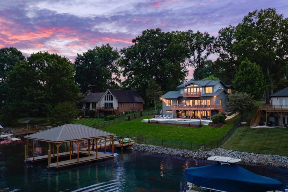 Elysian Shores House in Mooresville