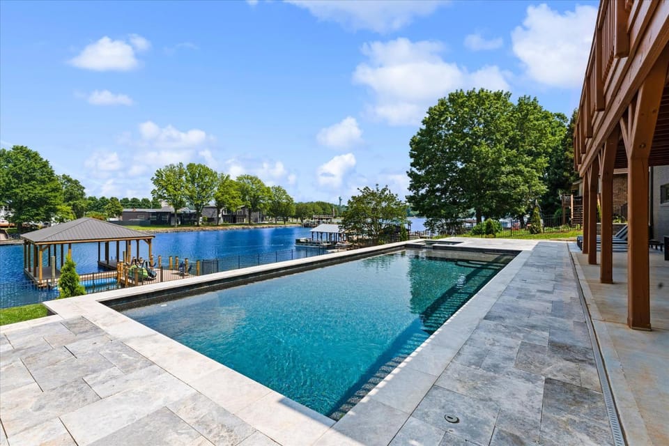 Elysian Shores House in Mooresville