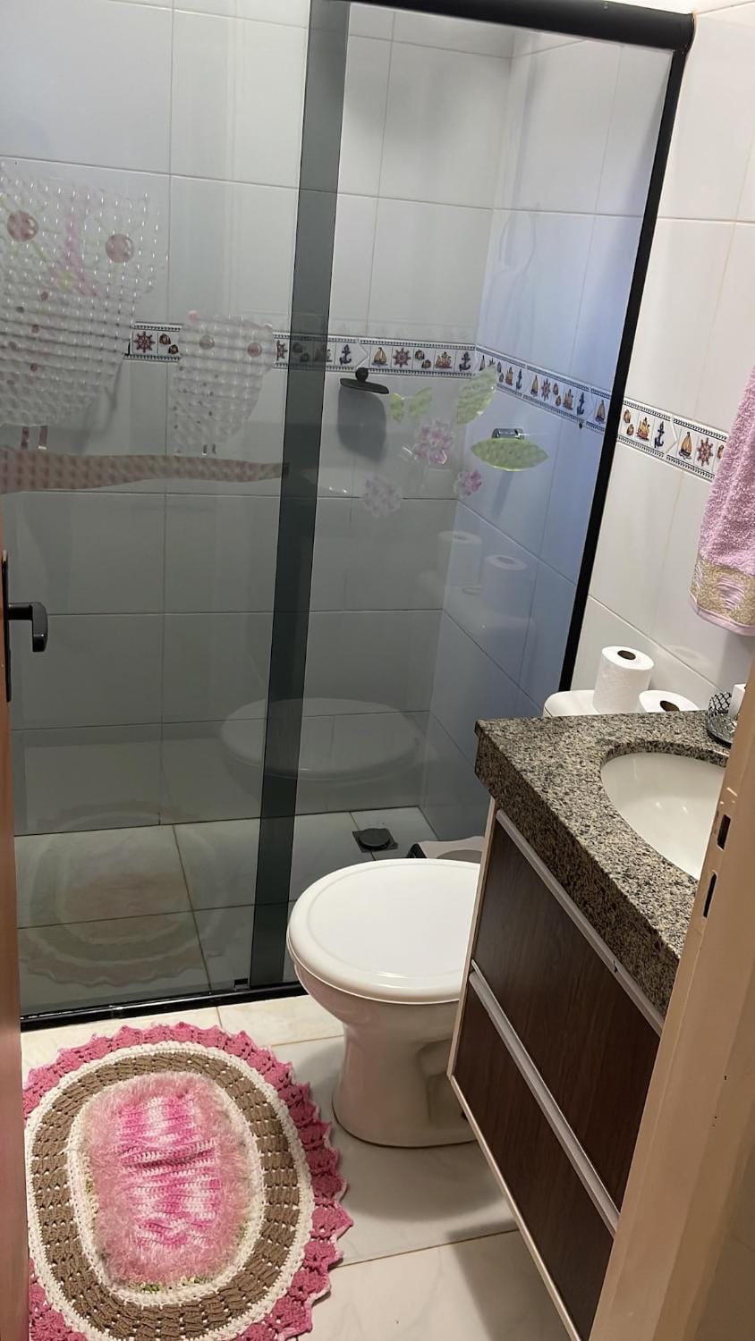 Shower, Toilet, Bathroom
