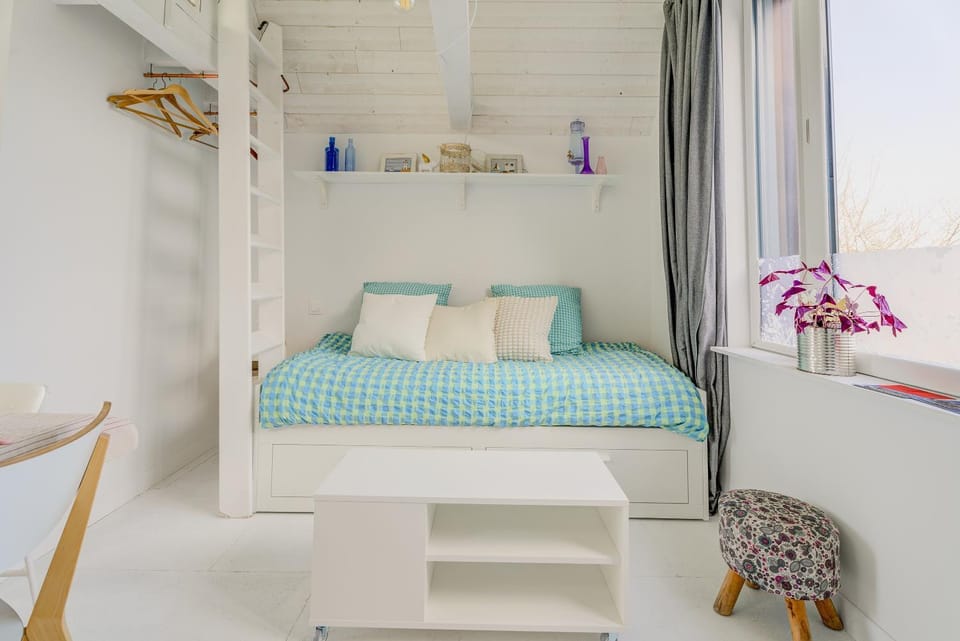 Property building, Living room, Bedroom