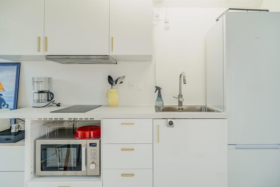 Kitchen or kitchenette, Living room