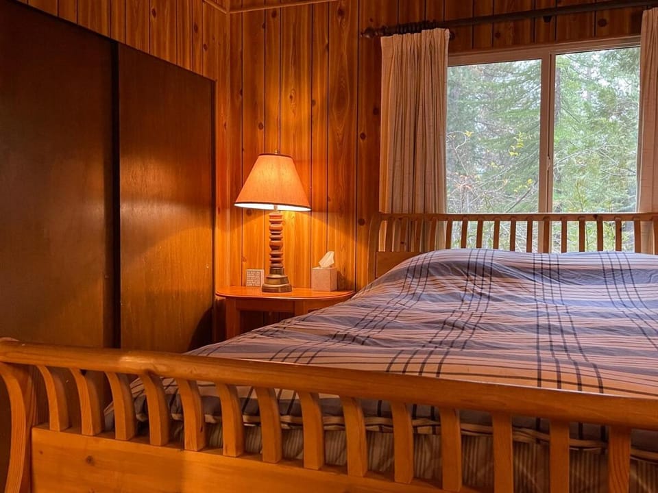 Groovy Cabin in the Woods Cabin in Sierra Nevada