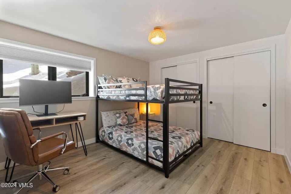 bunk bed