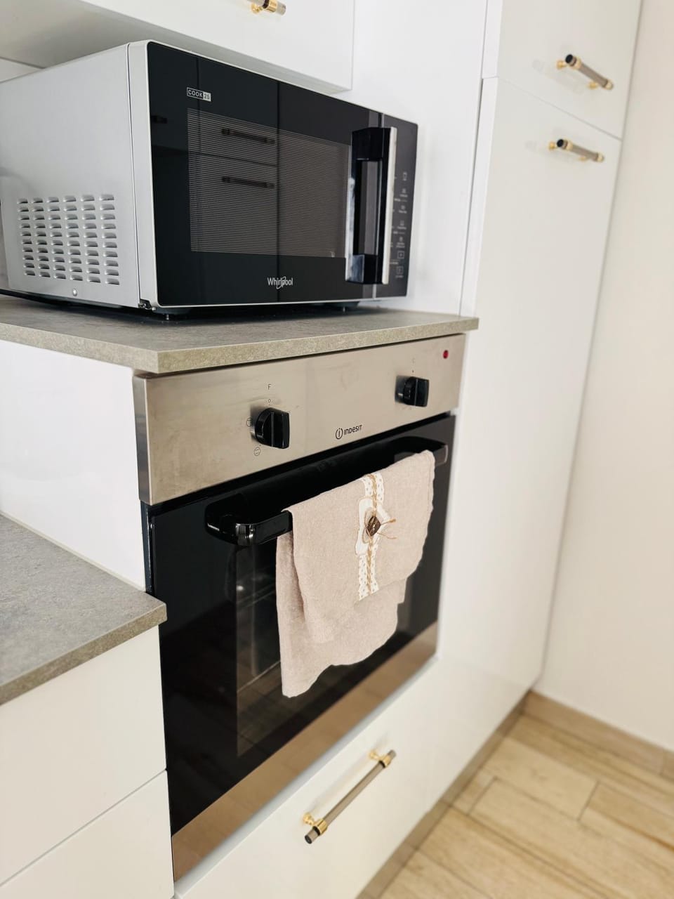 microwave, oven