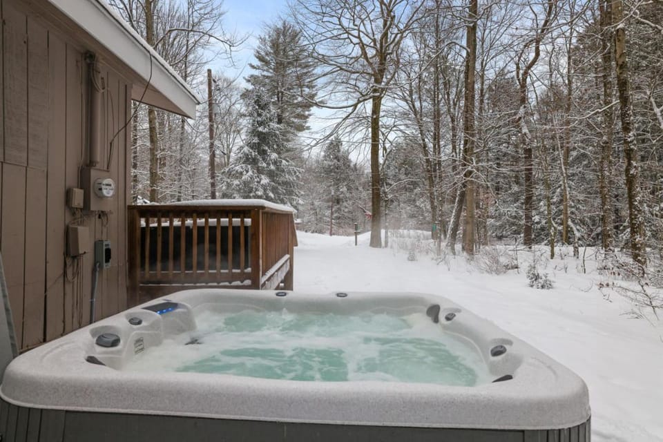 Natural landscape, Hot Tub