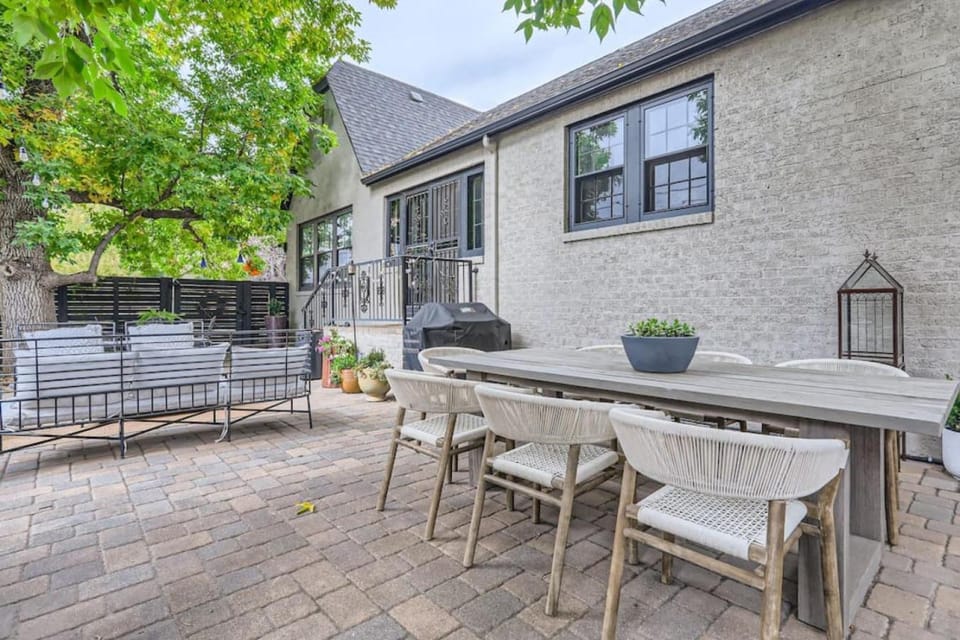 Patio, Seating area, Dining area, Garden view
