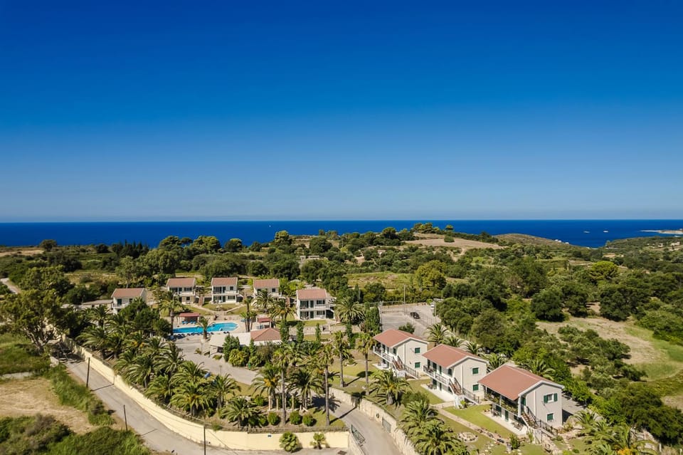 Property building, Day, Natural landscape, Bird's eye view, Pool view, Swimming pool