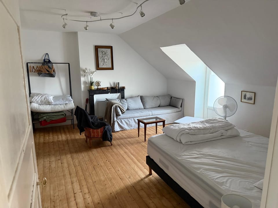 F2 vu sur l Allier pour 6 pers Apartment in Moulins