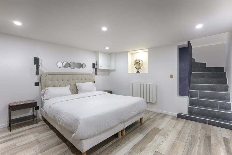 MyKeypers - Amazing Luxury Triplex 3BR 8P - Arc de Triomphe Apartment in Paris